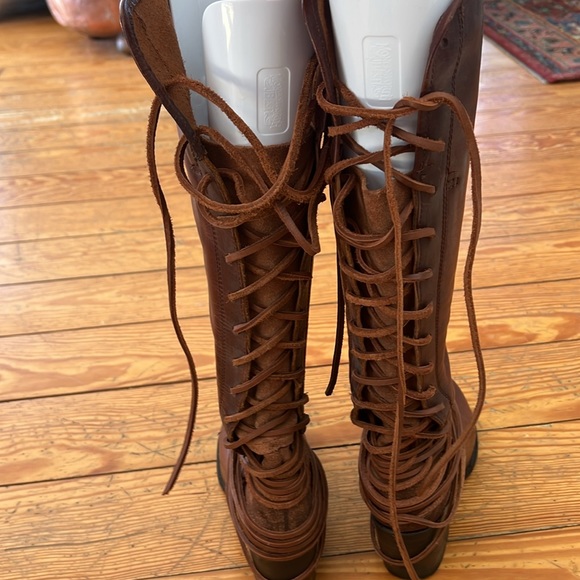 Freebird “coal” tall all leather lace up boots, cognac color - Picture 5 of 7